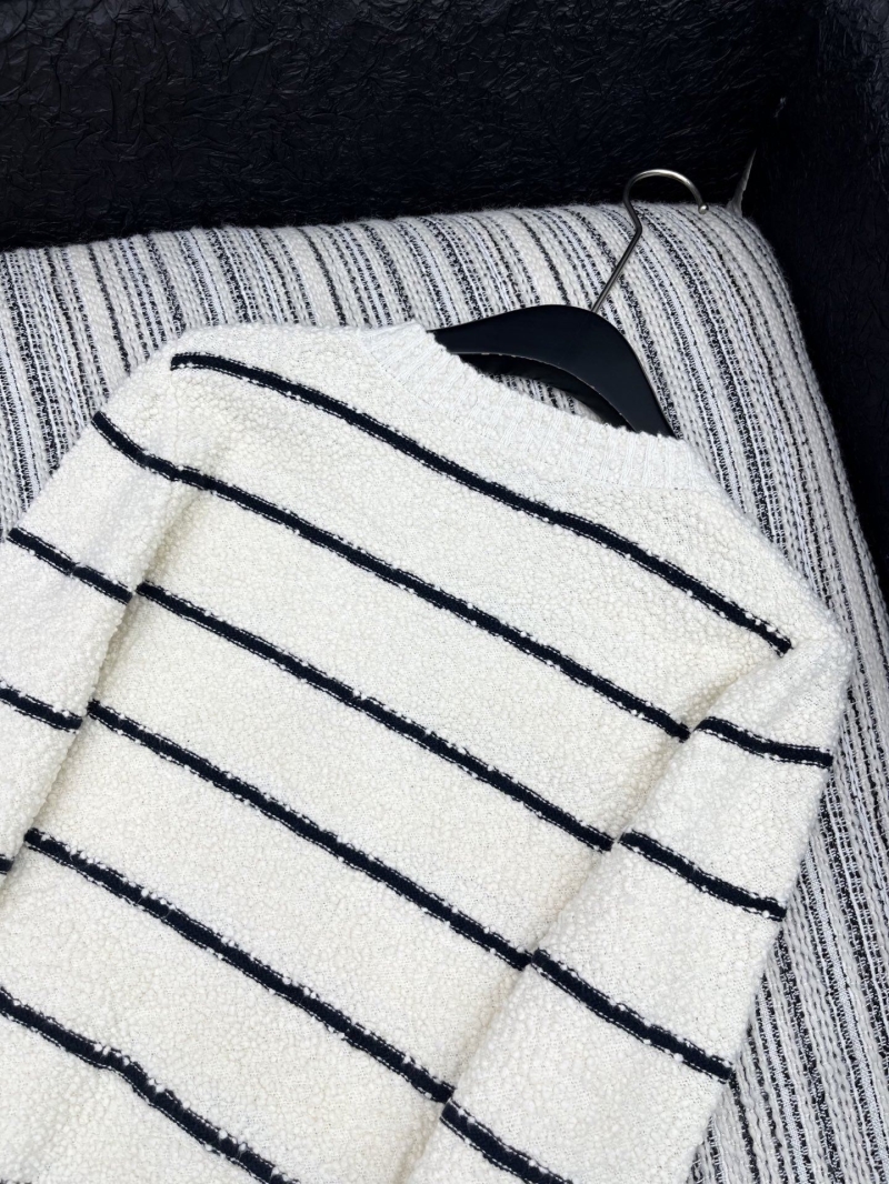 chr1st1an D10r sweaters